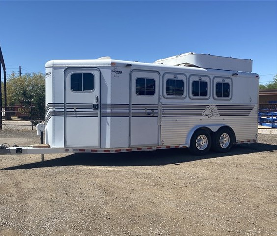 2000 Sooner 4 Horse Bumper Pull Trailer