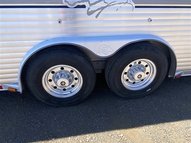 2000 Sooner 4-Horse Bumper Pull Trailer