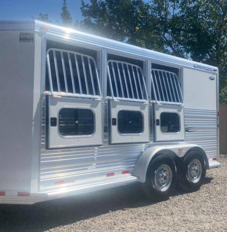 2011 Cimarron 3-Horse Bumper Pull Trailer