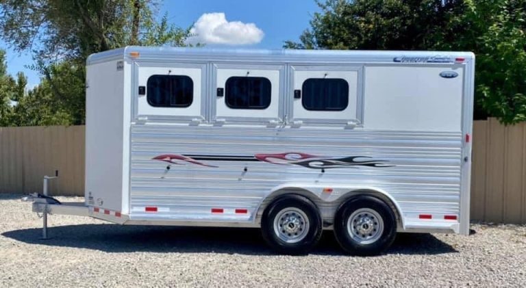 2011 Cimarron 3-Horse Bumper Pull Trailer