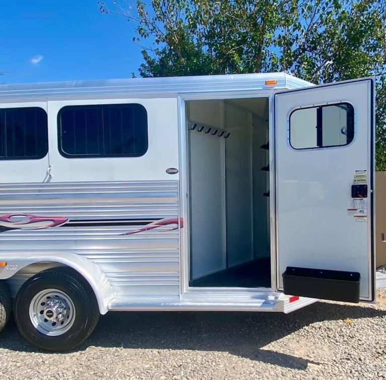 2011 Cimarron 3-Horse Bumper Pull Trailer