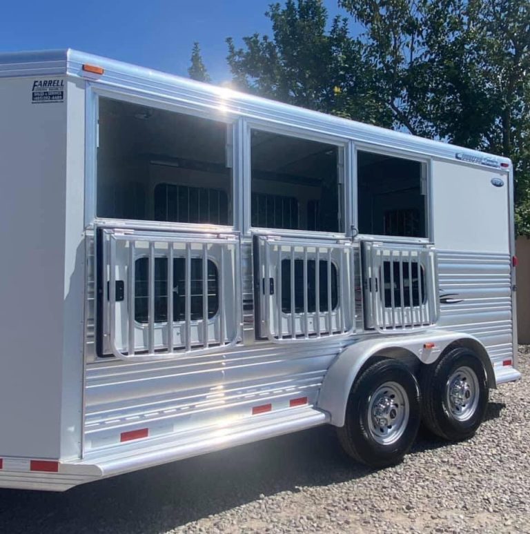 2011 Cimarron 3-Horse Bumper Pull Trailer
